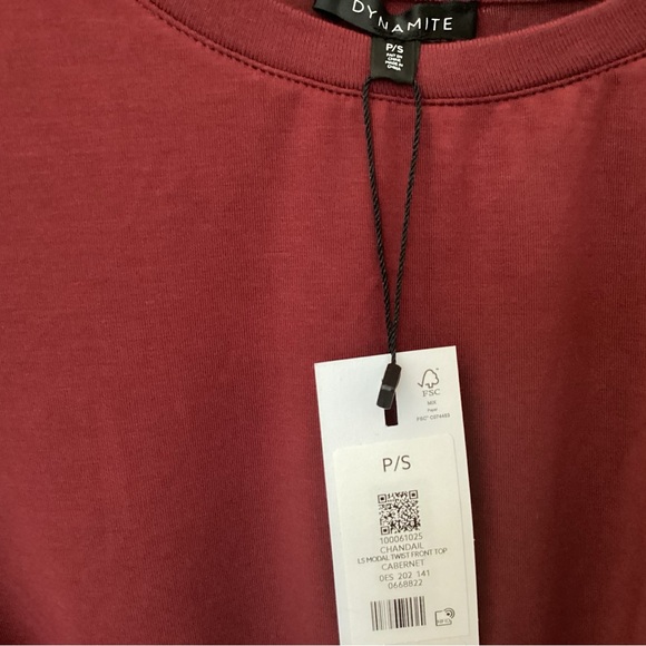 Dynamite Lightweight twist front top. - Picture 4 of 5